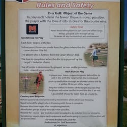 Met Center Disc Golf Course - Rules and information