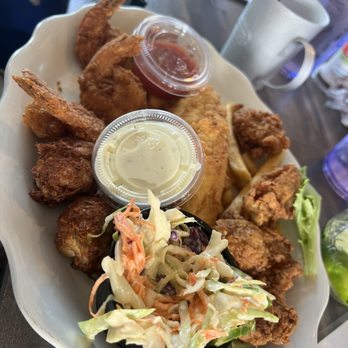 Skippers Pier - Captains platter - Seafood Near Me - Deale, Maryland Skippers Pier - Captains platter - Seafood Near Me - Deale, Maryland