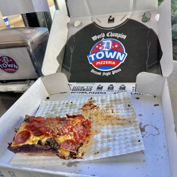 dtown pizzeria - Pizza Near Me - West Hollywood, California dtown pizzeria - Pizza Near Me - West Hollywood, California