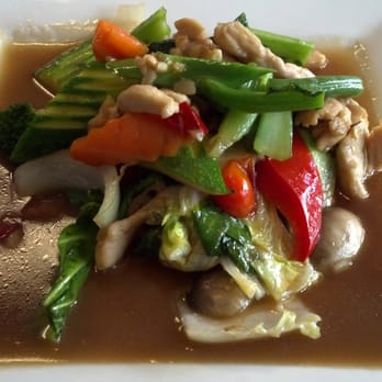 DD Thai Cuisine - Chicken Thai Basil - Thai Near Me - Rochelle Park, New Jersey