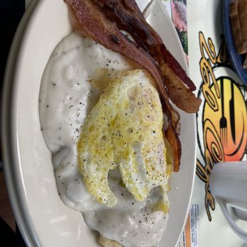 Miss Fitz 260 Cafe - Order of biscuits and gravy with bacon and a side of two over medium on top... - American Near Me - Payson, Arizona Miss Fitz 260 Cafe - Order of biscuits and gravy with bacon and a side of two over medium on top... - American Near Me - Payson, Arizona