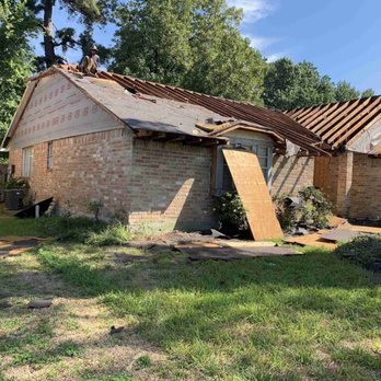 Jose Zumaya Remodeling - the roof of a house that has been torn off - Roofing Near Me Jose Zumaya Remodeling - the roof of a house that has been torn off - Roofing Near Me