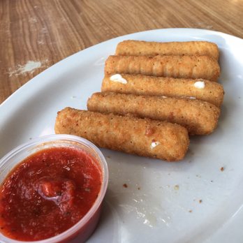 Jerry's Restaurant - Mozzarella sticks (minus one cause I got hungry!) - American Near Me - Paris, Kentucky