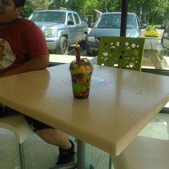 Paleteria Dulce Vida - Maldonado, mango ice cream and fruit - Ice Cream & Frozen Yogurt Near Me - Columbus, Ohio