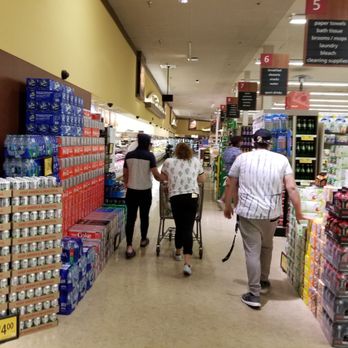 Safeway - Bill Lewis of Cooper City, Florida, checking out the Safeway in Seattle, Washington. - Grocery Near Me - Des Moines, Washington Safeway - Bill Lewis of Cooper City, Florida, checking out the Safeway in Seattle, Washington. - Grocery Near Me - Des Moines, Washington