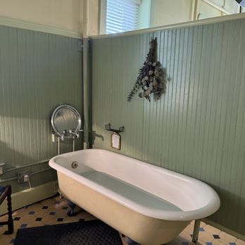 Palace Hotel & Bath House - Hotels Near Me - Eureka Springs, Arkansas Palace Hotel & Bath House - Hotels Near Me - Eureka Springs, Arkansas