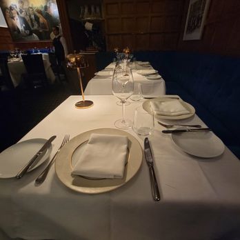 Delmonico's - Steakhouses Near Me - New York, New York