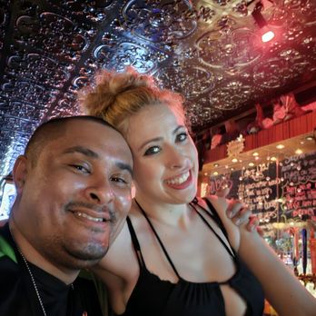 Coyote Ugly - Dive Bars Near Me - New York, New York
