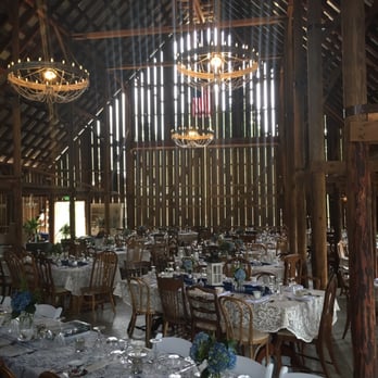 Tin Roof Barn - Wedding Planning Near Me - White Salmon, Washington Tin Roof Barn - Wedding Planning Near Me - White Salmon, Washington