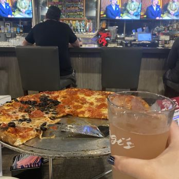 Oggi's - Pizza and seltzer - Pizza Near Me - Encinitas, California Oggi's - Pizza and seltzer - Pizza Near Me - Encinitas, California