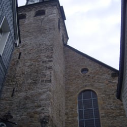 Kirchtreppe - Blick zur evangelischen Kirche am Markt.