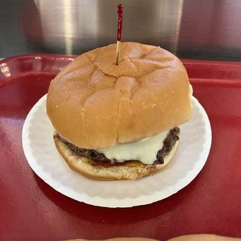 Gooseboro Drive-In - Cheeseburger, at Gooseboro Drive-In, in Bantam, CT. - American Near Me - Bantam, Connecticut