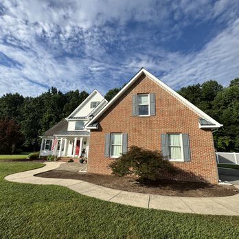 E&J Cleaning Solutions - House yard garden after weeding - Home Cleaning Near Me E&J Cleaning Solutions - House yard garden after weeding - Home Cleaning Near Me