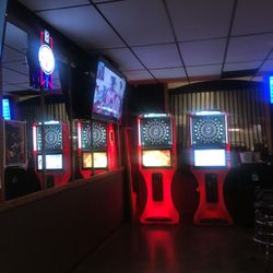 Camel's Bar & Grill - Game rooms