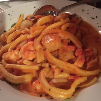 Al Dente Restaurant - Shrimp and scallops ála vodka - Italian Near Me - Boston, Massachusetts