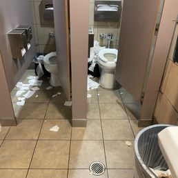 Horrible unclean unsanitary restrooms. Horrible unclean unsanitary restrooms.