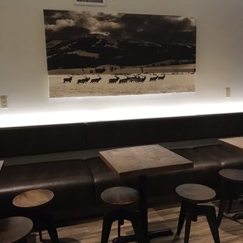 Hotel Ruby Sandpoint | Ponderay - Private dinning nook - Hotels Near Me - Ponderay, Idaho