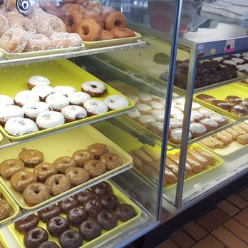 Bill's Donut Shop - Fully stocked and fresh donuts at 11am - Donuts Near Me - Centerville, Ohio