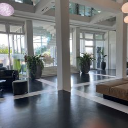 Moom - Lobby