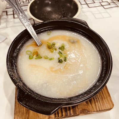 Everyday Authentic Chinese Cuisine by null