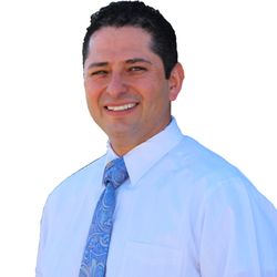 Johnson Dental - Eli Perez, Hygienist