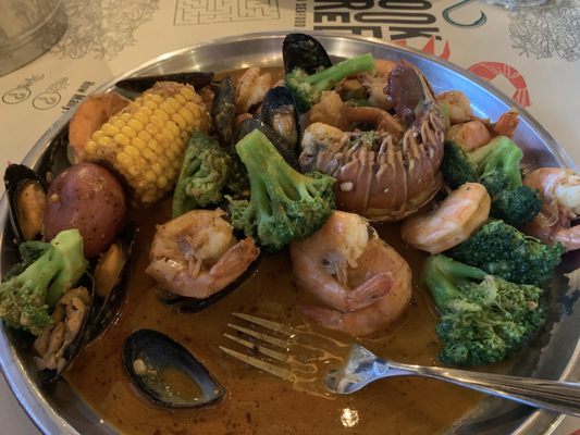 Hook & Reel Cajun Seafood & Bar by null