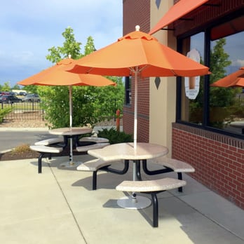 Dunkin' - Patio - Coffee & Tea Near Me - Olathe, Kansas