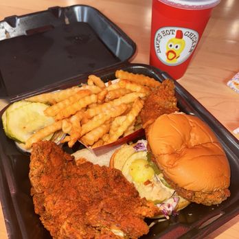 Dave's Hot Chicken - Chicken Shop Near Me - Manchester, New Hampshire