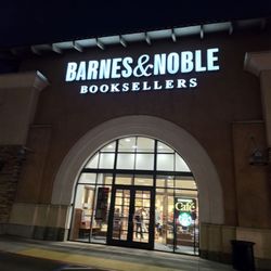 Barnes & Noble - Oceanside