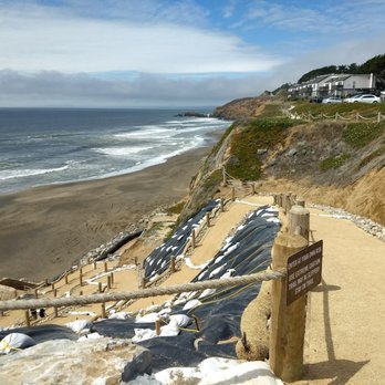 Esplanade Beach - Beaches Near Me - Pacifica, California