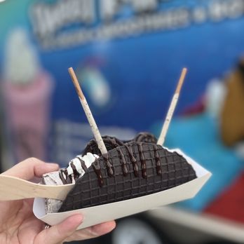 Sweet Rolled Tacos Florida - Cookies and Cream Rolled Taco - Ice Cream & Frozen Yogurt Near Me - Orlando, Florida Sweet Rolled Tacos Florida - Cookies and Cream Rolled Taco - Ice Cream & Frozen Yogurt Near Me - Orlando, Florida