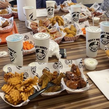 CRAZY MIKE'S WINGS - Updated December 2025 - 97 Photos & 142