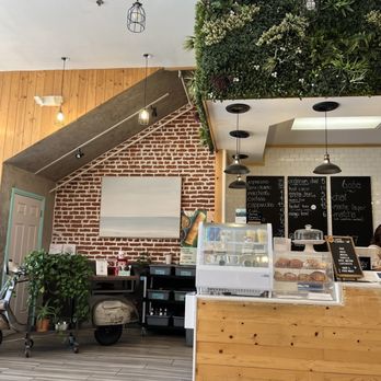 Kaapicat Cafe - Interior - Coffee & Tea Near Me - Ventura, California Kaapicat Cafe - Interior - Coffee & Tea Near Me - Ventura, California