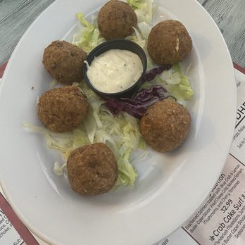 Monty’s Lighthouse - Sports Bars Near Me - Montgomery, Texas