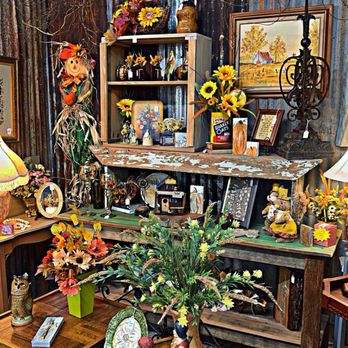 Bless This Mess Vintage Market - Vintage and great prices - Antiques Near Me - Vidalia, Louisiana Bless This Mess Vintage Market - Vintage and great prices - Antiques Near Me - Vidalia, Louisiana