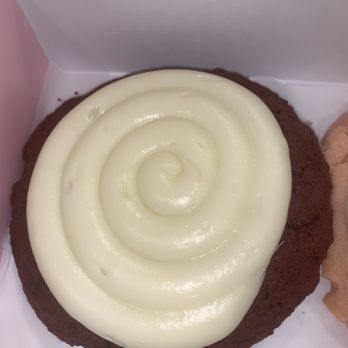 Crumbl - Tegacay - Red Velvet - Desserts Near Me - Fort Mill, South Carolina Crumbl - Tegacay - Red Velvet - Desserts Near Me - Fort Mill, South Carolina