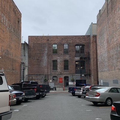 Peter Miller Architecture And Design Books by null