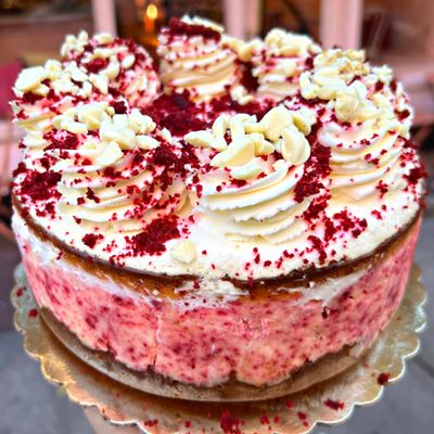 Posh Pop Bakeshop by null