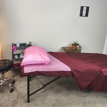 Happy Face Acupuncture - Private treatment space. - Acupuncture Near Me Happy Face Acupuncture - Private treatment space. - Acupuncture Near Me