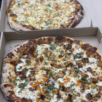 Tikka Pizza Kitchen - Paneer Tikka Pizza Butter Chicken Pizza - Pizza Near Me - Escondido, California Tikka Pizza Kitchen - Paneer Tikka Pizza Butter Chicken Pizza - Pizza Near Me - Escondido, California