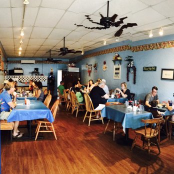 Moke's Bread & Breakfast - Breakfast & Brunch Near Me - Kailua, Hawaii