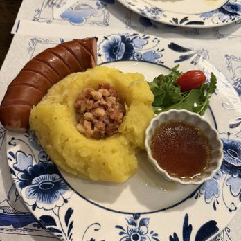 Petit Restaurant Rozenboom DE - Sauerkraut potatoes with sausage - Amsterdam, New Hampshire Petit Restaurant Rozenboom DE - Sauerkraut potatoes with sausage - Amsterdam, New Hampshire