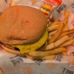Habit Burger & Grill - kids cheeseburger