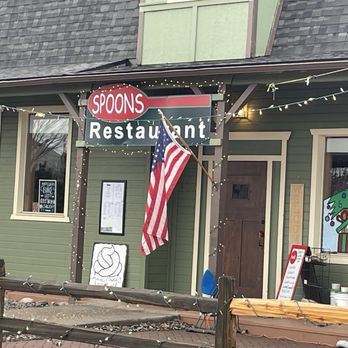 Spoons - Exterior - Sandwiches Near Me - Sisters, Oregon