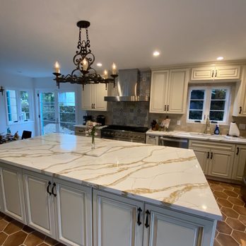 LA Kitchen Cabinets - Kitchen cabinets and countertops provided by Arsen - Cabinetry Near Me - Van Nuys, California