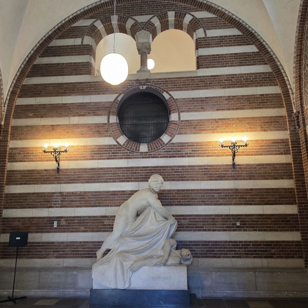 Københavns Rådhus - Sculpture inside City Hall - Landmarks & Historical Buildings Near Me - København V, 84