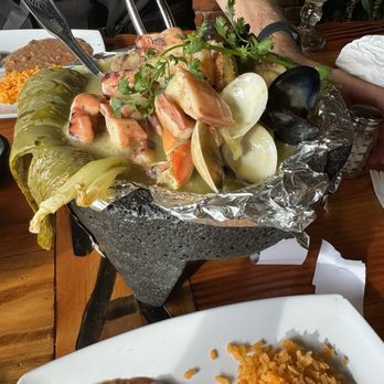 Trapala Restaurant - Seafood Molcajate - Mexican Near Me - Woodburn, Oregon Trapala Restaurant - Seafood Molcajate - Mexican Near Me - Woodburn, Oregon