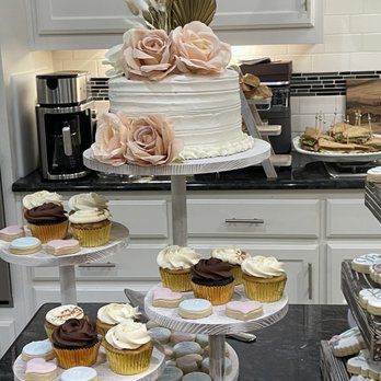 Sugar Land Gluten Free - Cupcakes are GF and provided by Sugar Land Gluten Free (cake and cookies not applicable) - Desserts Near Me Sugar Land Gluten Free - Cupcakes are GF and provided by Sugar Land Gluten Free (cake and cookies not applicable) - Desserts Near Me