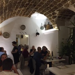 Tannur - Beautiful restaurant with great food and friendly staff.