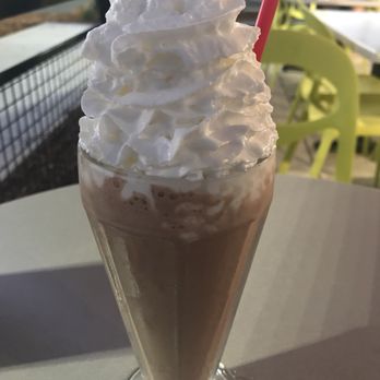 Burger Lounge - Chocolate shake - Burgers Near Me - Walnut Creek, California Burger Lounge - Chocolate shake - Burgers Near Me - Walnut Creek, California